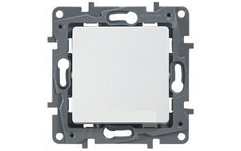 Переключатель 10А винты (белый) Etika в Минске - картинка Картинка: переключатель 10а винты (белый) etika в Минске