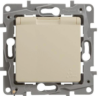 Розетка 2Р+Е нем.стд. с крышкой, со шторками IP44 (слоновая кость) Etika в Минске - картинка Картинка: розетка 2р+е нем.стд. с крышкой, со шторками ip44 (слоновая кость) etika в Минске